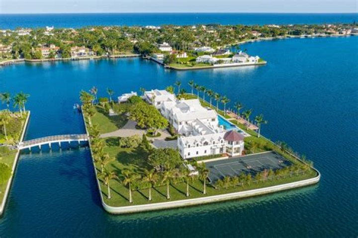 A Home On A Private Island In Palm Beach Seeks $218 MILLION
