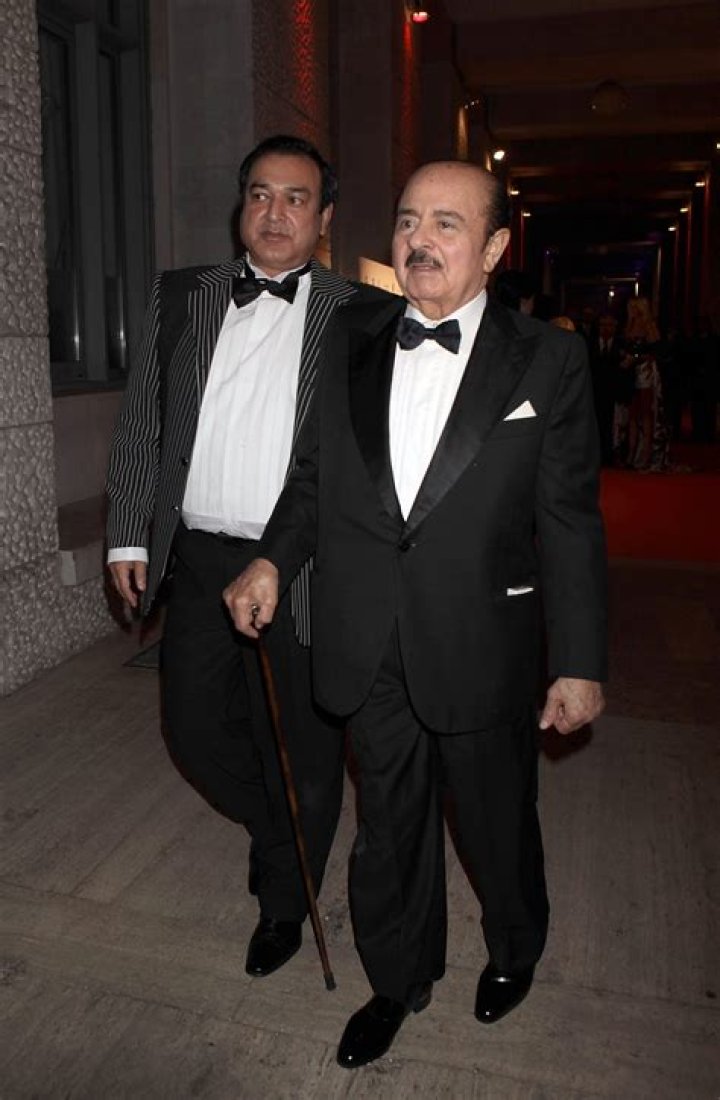 Adnan Khashoggi Net Worth | Celebrity Net Worth