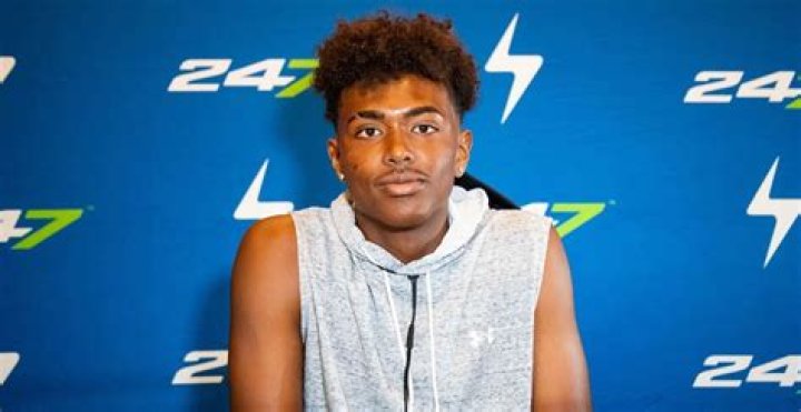 Akili Smith Net Worth | Celebrity Net Worth