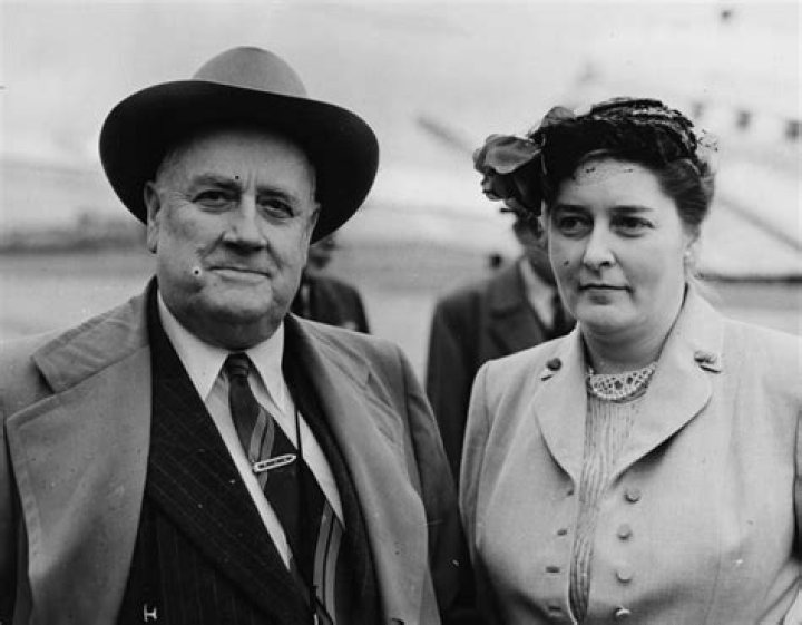 Alex Wiley Net Worth | Celebrity Net Worth