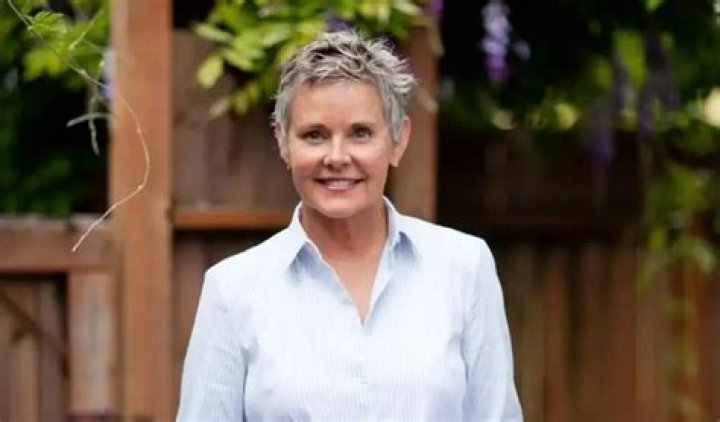 Amanda Bearse Net Worth | Celebrity Net Worth