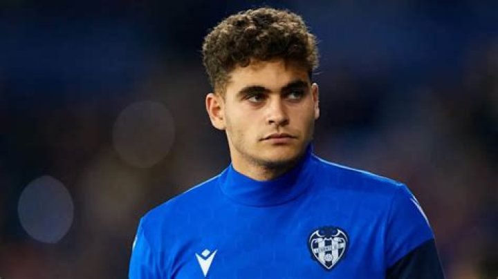 Andres Garcia Net Worth | Celebrity Net Worth