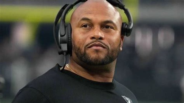 Antonio Pierce Net Worth | Celebrity Net Worth