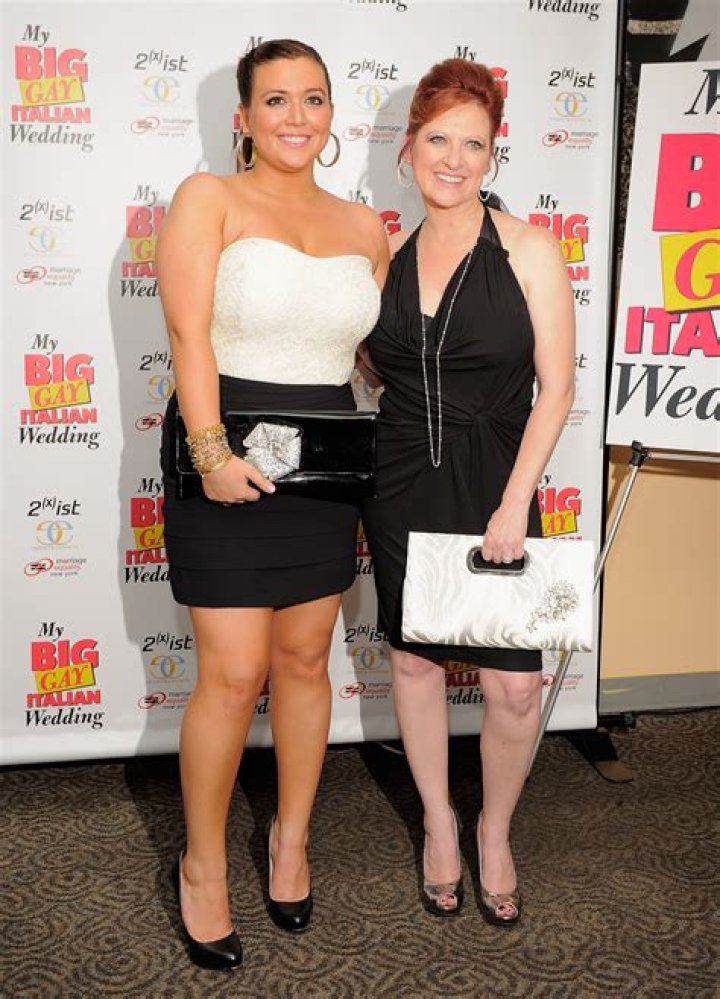 Ashley Holmes Net Worth | Celebrity Net Worth