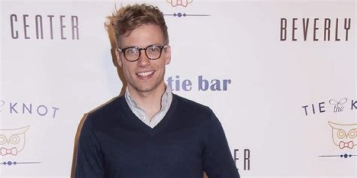 Barrett Foa Net Worth | Celebrity Net Worth