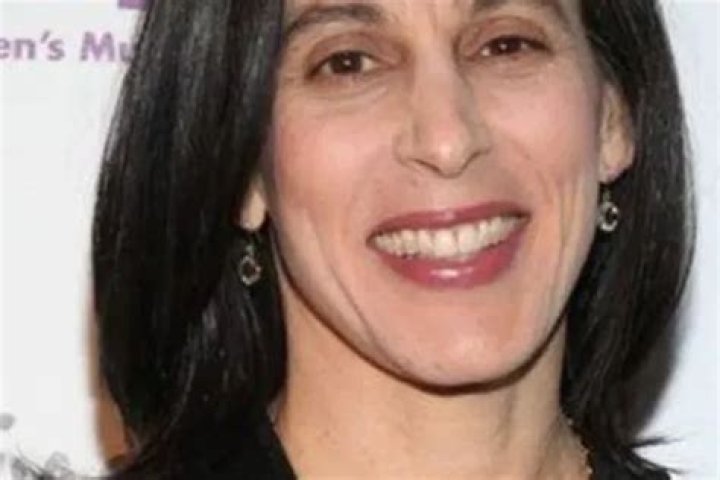 Beatrice Alda Net Worth | Celebrity Net Worth