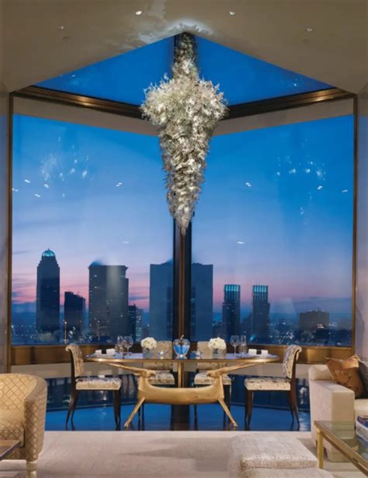 When Billionaires Visit New York City, They Stay In This $50 MILLION Hotel Penthouse