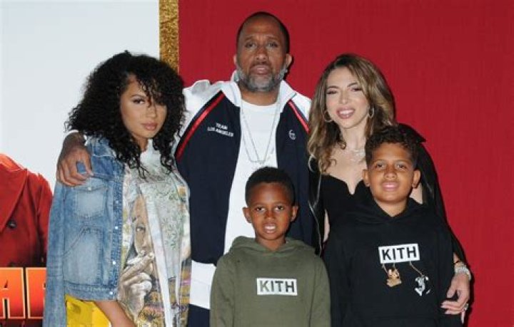 'Black-ish' Creator Kenya Barris Signs $100M Netflix Deal