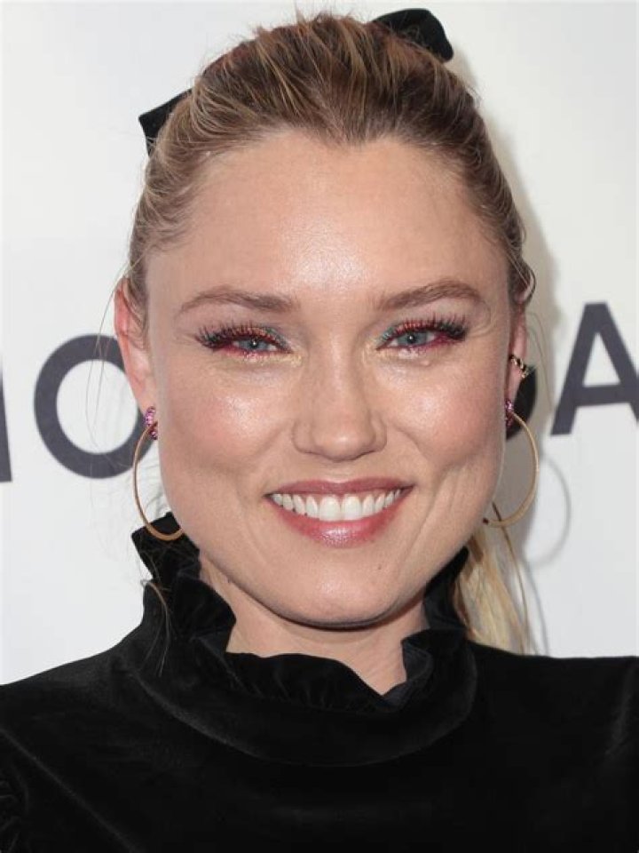 Clare Grant Net Worth | Celebrity Net Worth