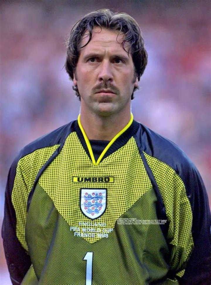 David Seaman Net Worth | Celebrity Net Worth