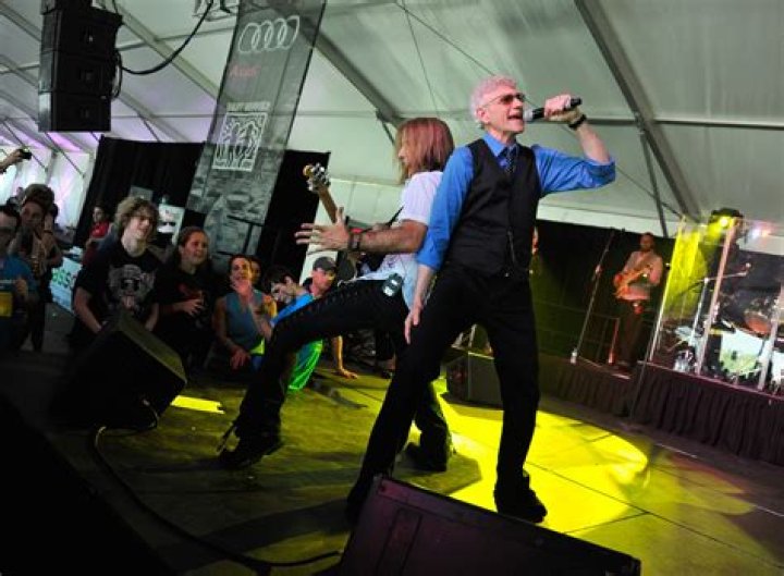 Dennis DeYoung Net Worth | Celebrity Net Worth