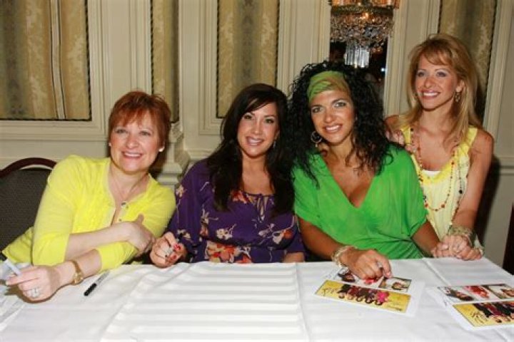 Dina Manzo Net Worth | Celebrity Net Worth