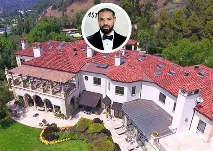 DJ Khaled Scores $9.9 Million Mansion From Robbie Williams