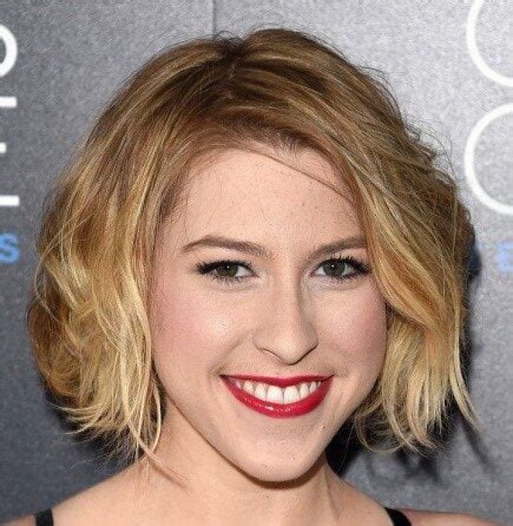 Eden Sher Net Worth | Celebrity Net Worth