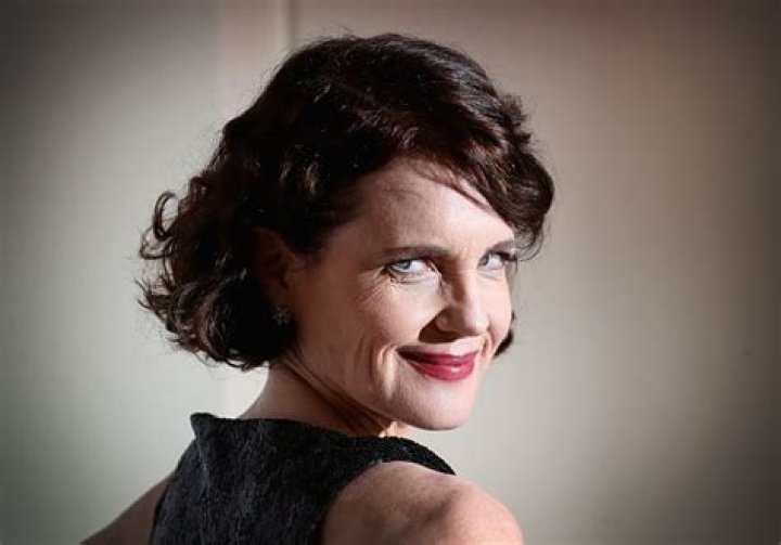Elizabeth McGovern Net Worth | Celebrity Net Worth