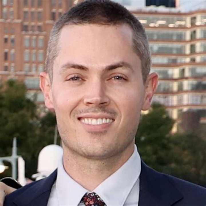 ESPN And Fox Are Both Trying To Get Peyton Manning As An Announcer For Unprecedentedly Big Bucks