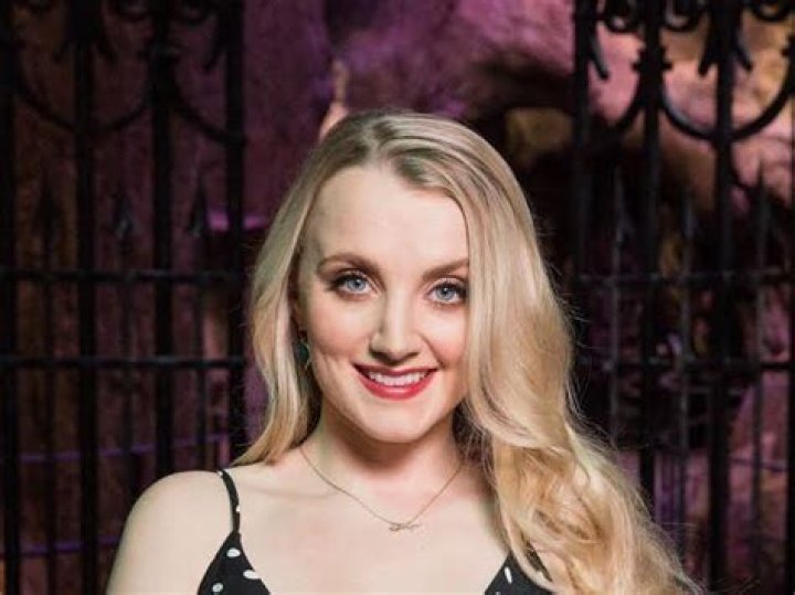 Evanna Lynch Net Worth | Celebrity Net Worth