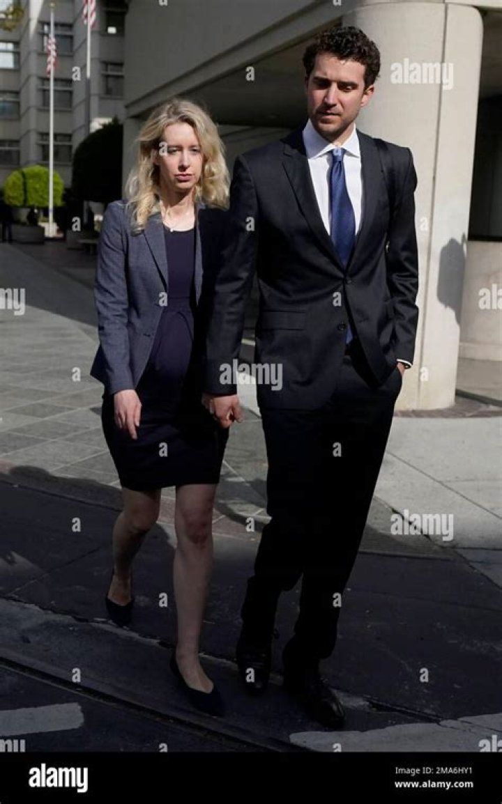 Ex-Theranos CEO Elizabeth Holmes Can't Afford Attorneys, Wears $1,000 Outfit To Court