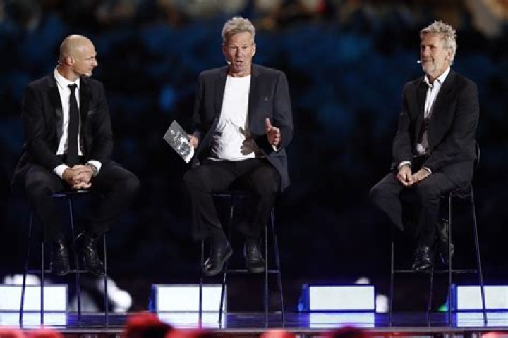 Glenn Robbins Net Worth | Celebrity Net Worth