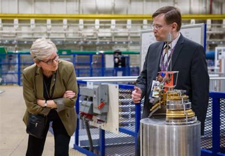 Jennifer Granholm Net Worth | Celebrity Net Worth