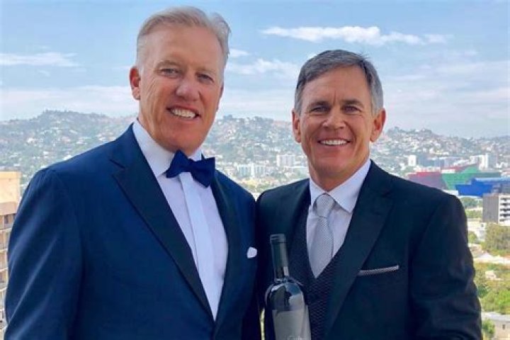 18 Years Ago, John Elway Could Have Bought 20% Of The Broncos For $36M. He Passed, And Missed Out On A FORTUNE