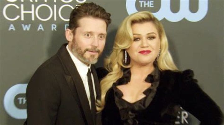 Kelly Clarkson Ordered To Pay Ex-Husband $200k Per Month In Spousal Support
