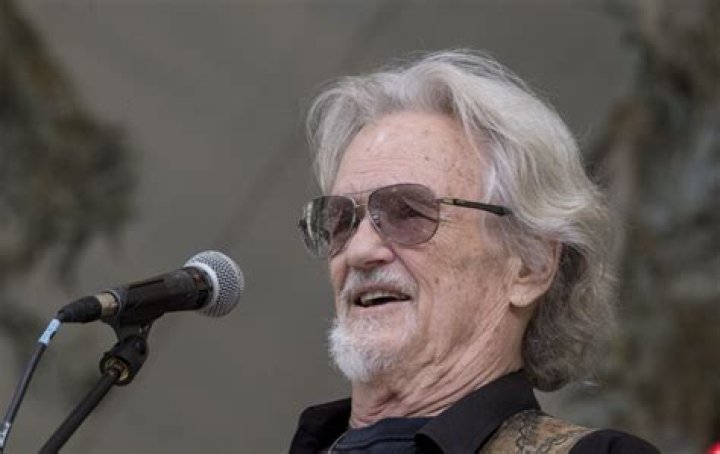 Kris Kristofferson Net Worth | Celebrity Net Worth