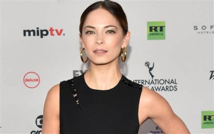 Kristin Kreuk Net Worth | Celebrity Net Worth