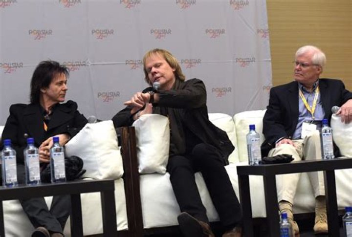 Lawrence Gowan Net Worth | Celebrity Net Worth