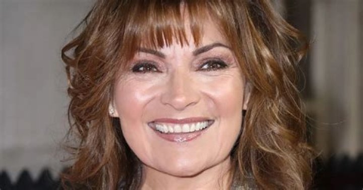 Lorraine Kelly Net Worth | Celebrity Net Worth