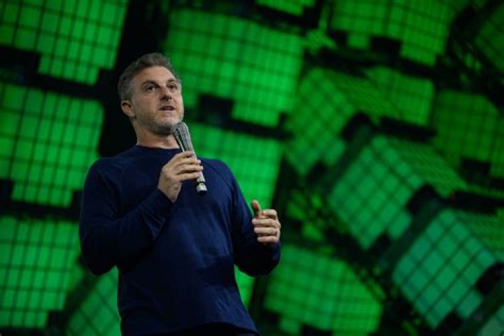 Luciano Huck Net Worth | Celebrity Net Worth