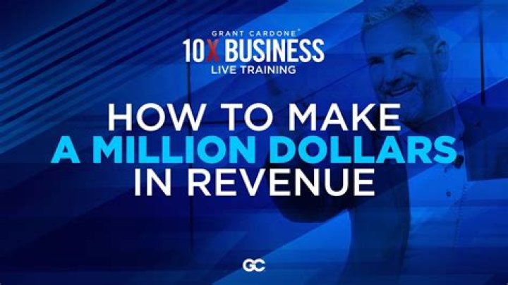 Man Makes Over a Million Dollars By Travel Blogging