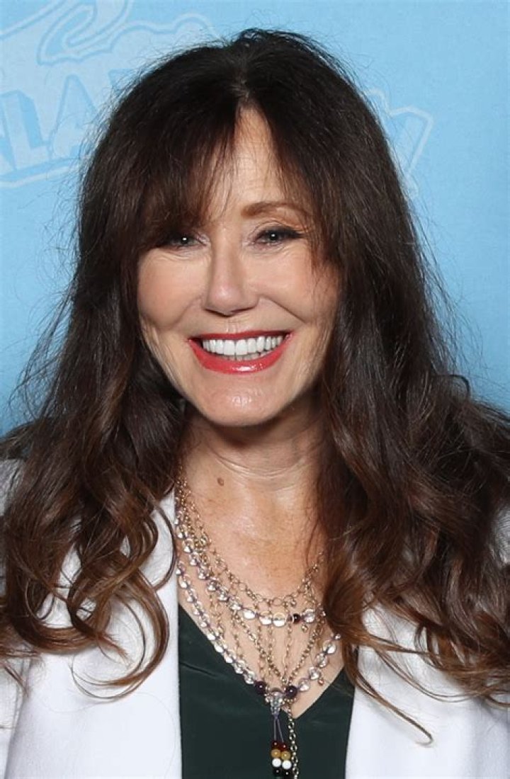 Mary McDonnell Net Worth | Celebrity Net Worth
