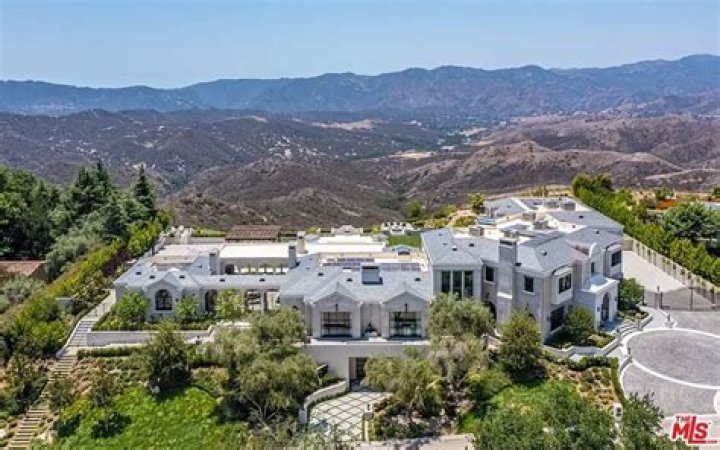 NFL Free Agent Clay Matthews Lists Barely-Lived-In Calabasas Mansion For $30 Million