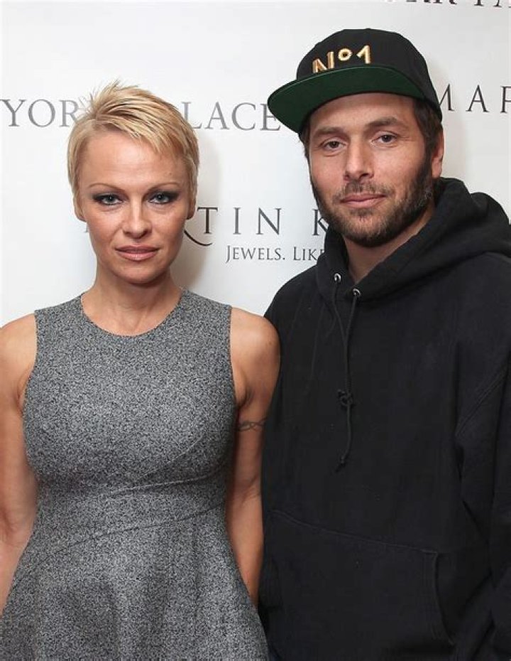 Pamela Anderson Claims Ex-Husband Secretly Earned $40 Million Playing Poker Last Year... Off One Guy!!!
