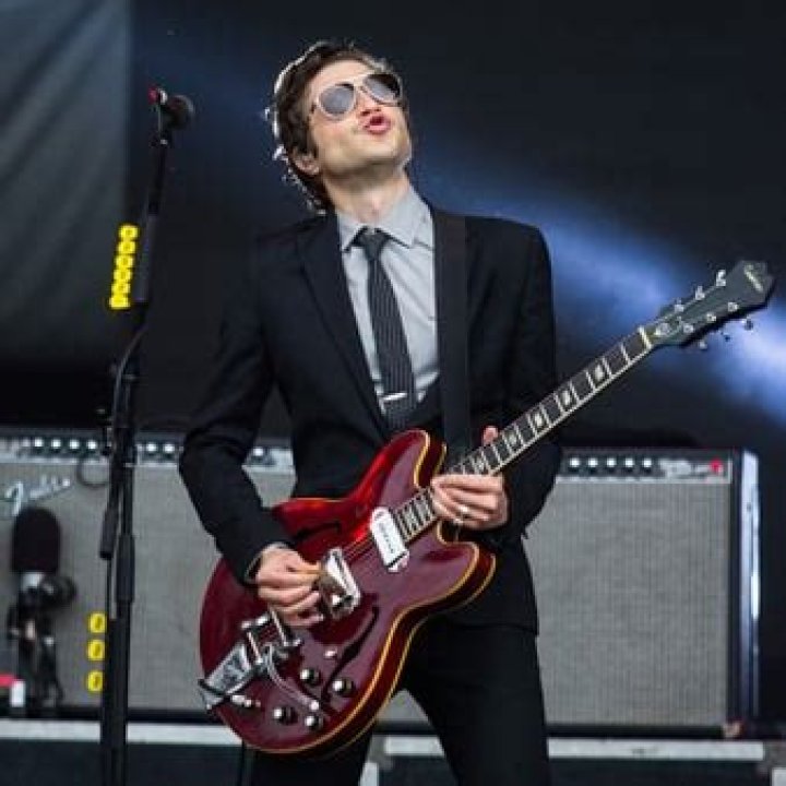 Phil Campbell Net Worth | Celebrity Net Worth