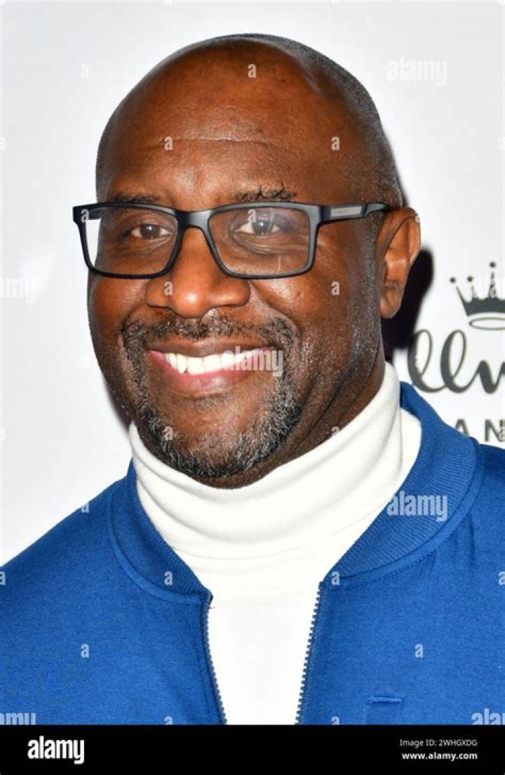 Roger M. Bobb Net Worth