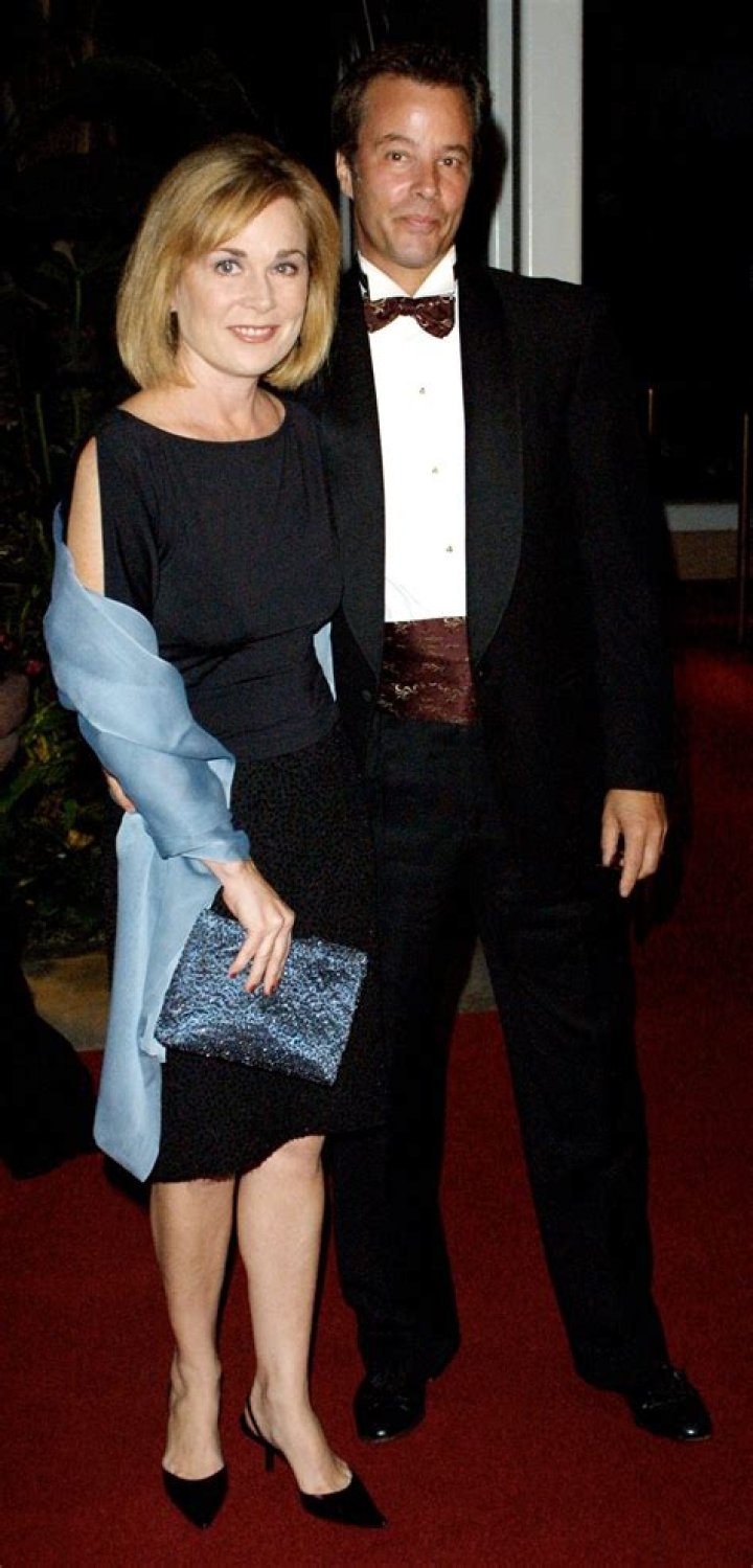 Roxanne Hart Net Worth | Celebrity Net Worth