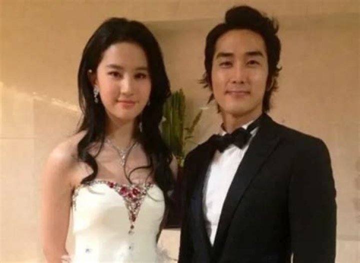 Song Seung-heon Net Worth | Celebrity Net Worth