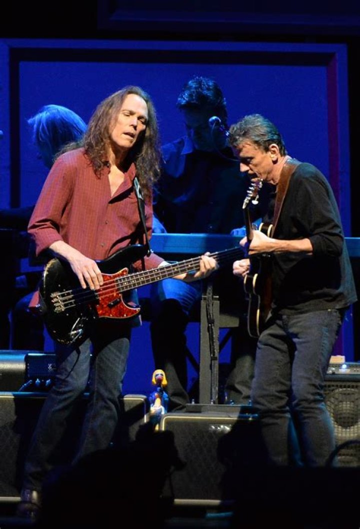 Steuart Smith Net Worth | Celebrity Net Worth