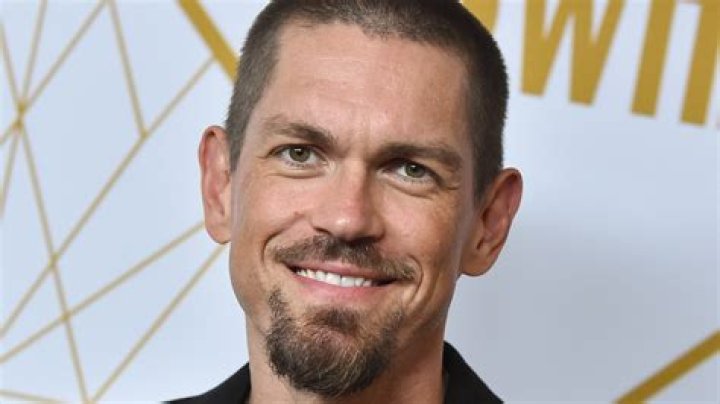 Steve Howey Net Worth | Celebrity Net Worth