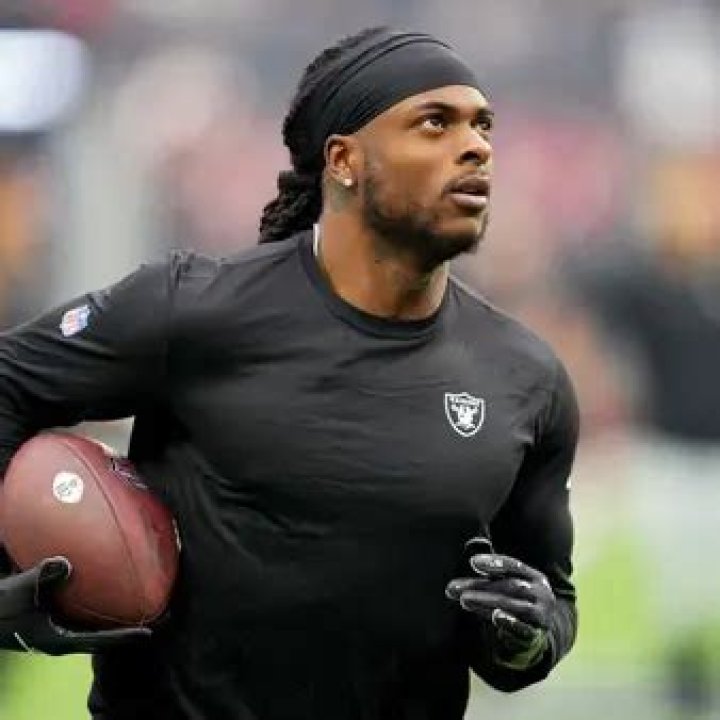 The 12 Highest-Paid Players In The NFL This Season Are All Quarterbacks