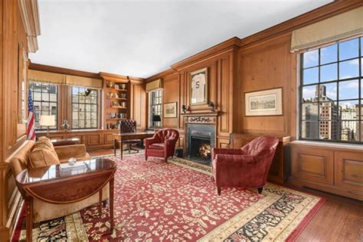 The Richest Woman In America Lists NYC Apartment For $60 Million