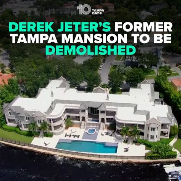 Tom Brady Is Moving Into Tampa Mansion Built By Derek Jeter