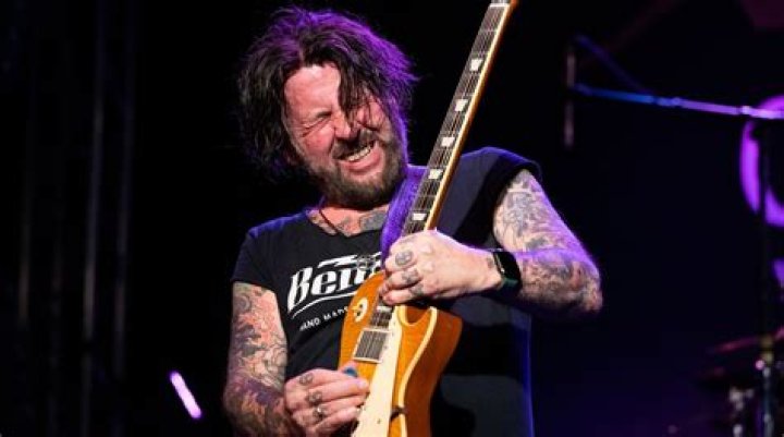Tracii Guns Net Worth | Celebrity Net Worth