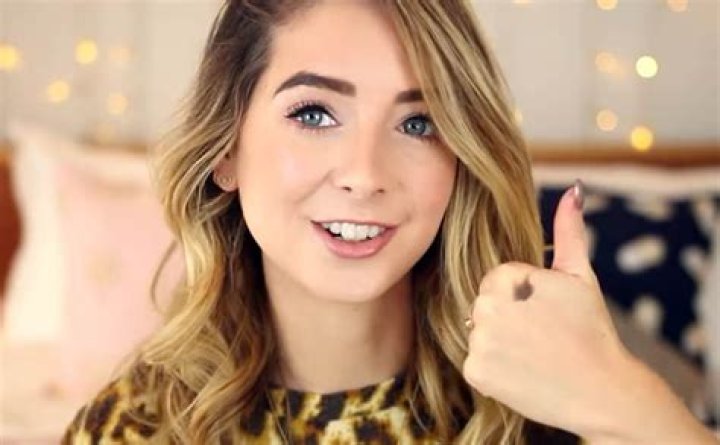 Zoe Sugg (Zoella) Net Worth